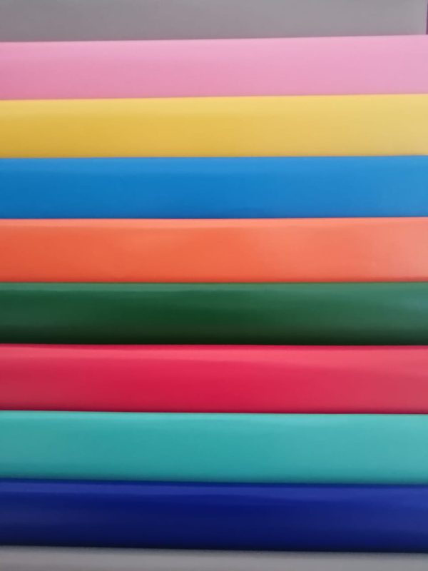 Pliego Papel Lustre colores surtidos.